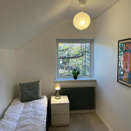 Spacious Villa, Villa *